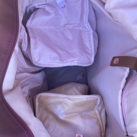 Sarah Wells Abby Pumping Bag in Maroon - Picture 6 of 6